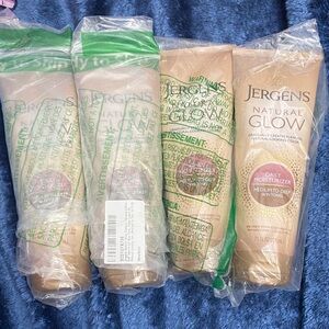 (Jergens) Natural Glow Daily Moisturizer - Medium to Deep Skin Tones